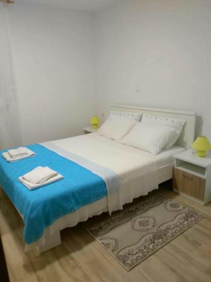 Apartmani Ruzmarin - Seget Donji, Трогир Екстериор снимка