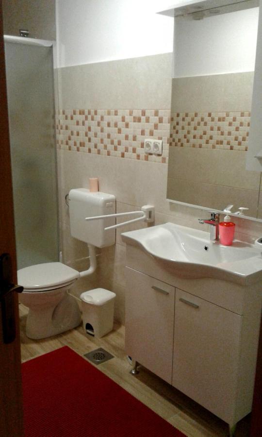 Apartmani Ruzmarin - Seget Donji, Трогир Екстериор снимка
