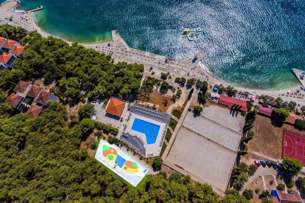 Apartmani Ruzmarin - Seget Donji, Трогир Екстериор снимка