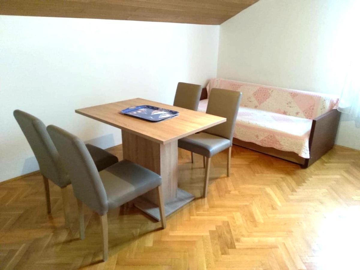 Apartmani Ruzmarin - Seget Donji, Трогир Екстериор снимка