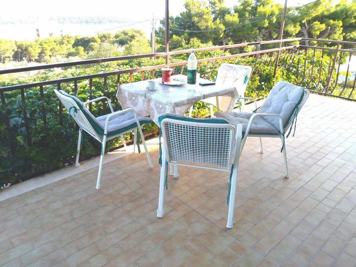Apartmani Ruzmarin - Seget Donji, Трогир Екстериор снимка