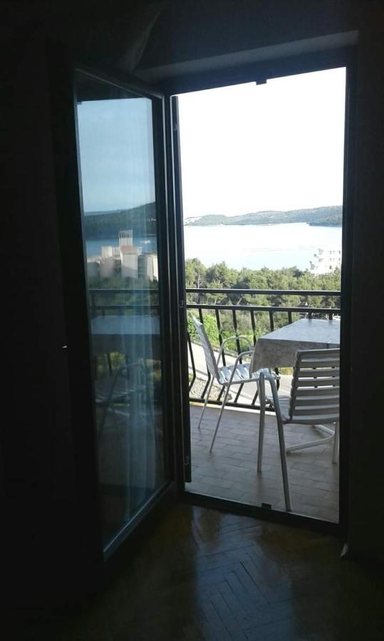 Apartmani Ruzmarin - Seget Donji, Трогир Екстериор снимка